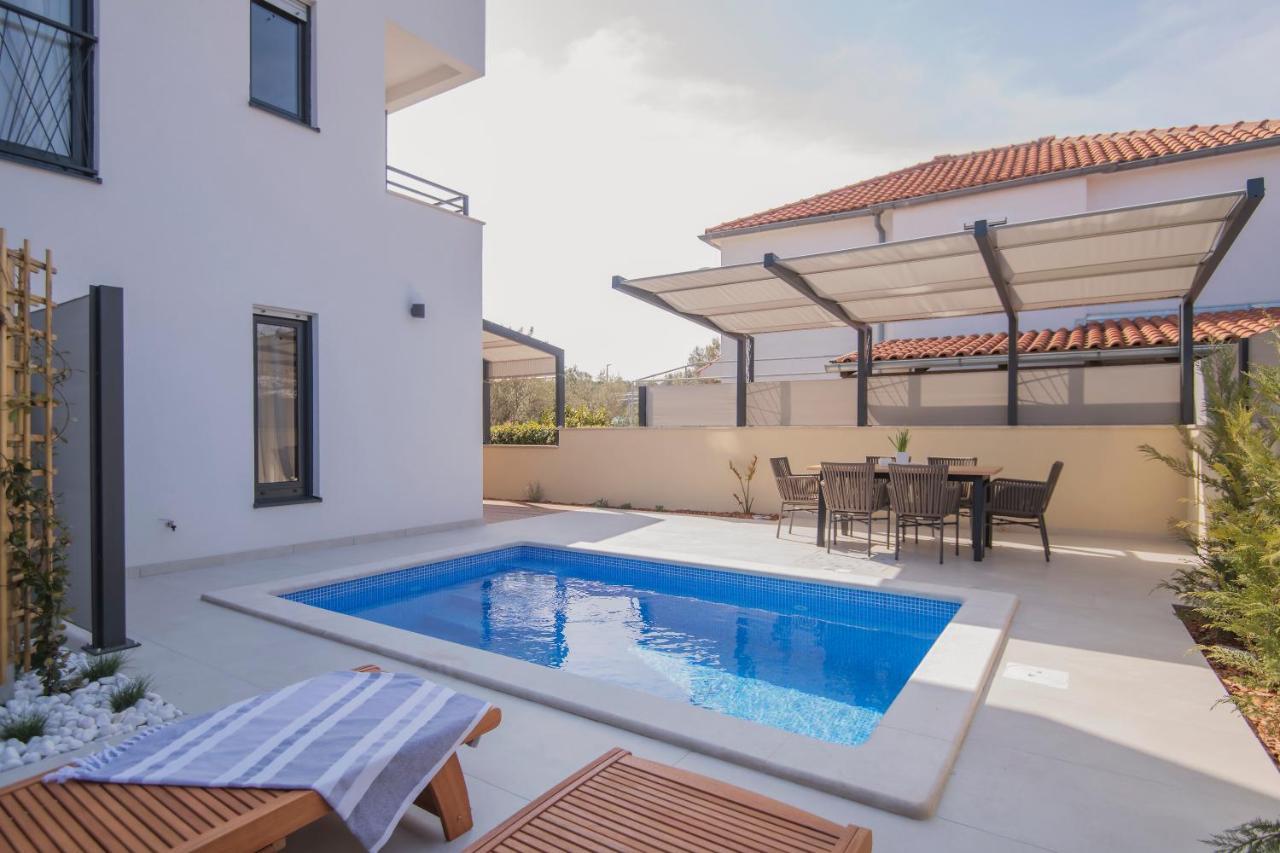 Villa Magna Luxury Apartments Murter Eksteriør bilde