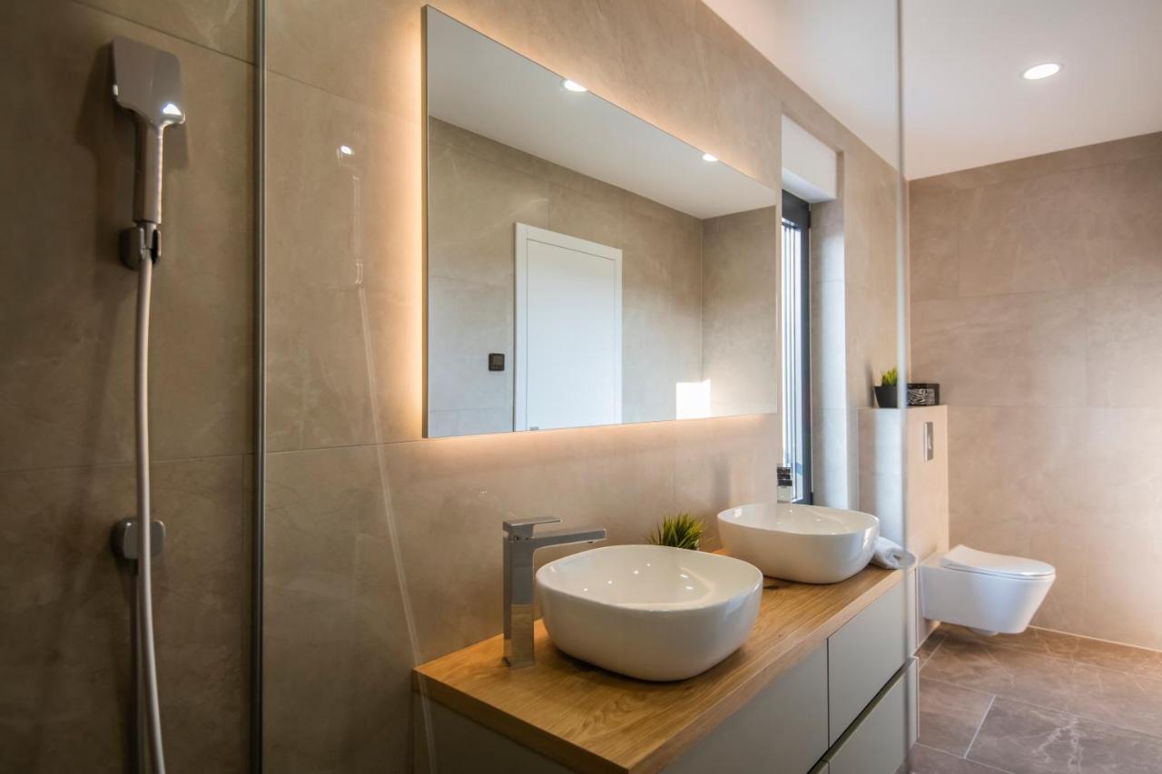 Villa Magna Luxury Apartments Murter Eksteriør bilde