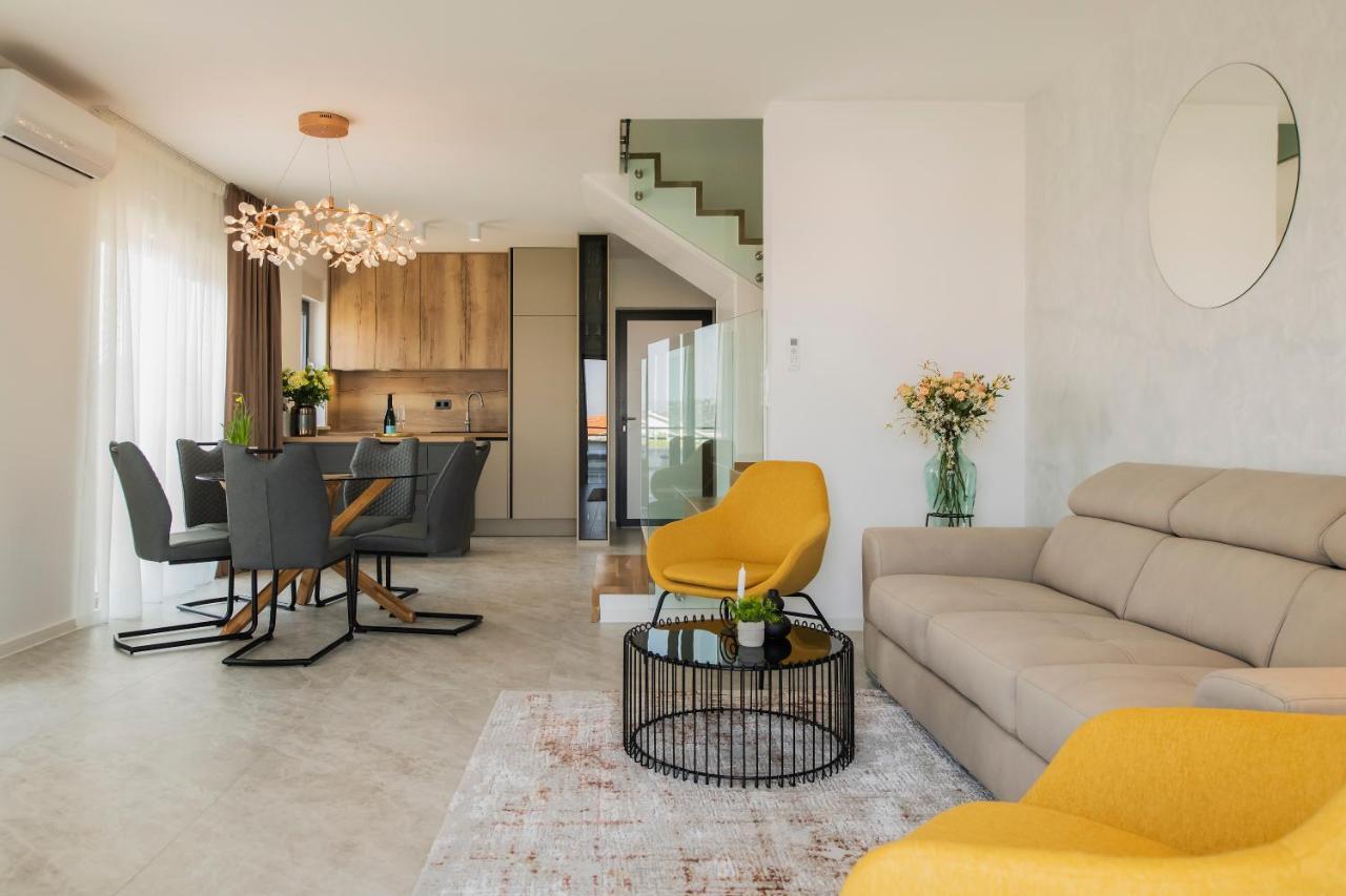 Villa Magna Luxury Apartments Murter Eksteriør bilde