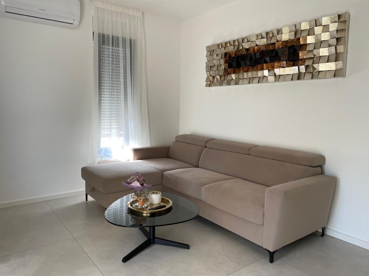 Villa Magna Luxury Apartments Murter Eksteriør bilde
