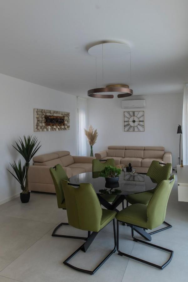 Villa Magna Luxury Apartments Murter Eksteriør bilde
